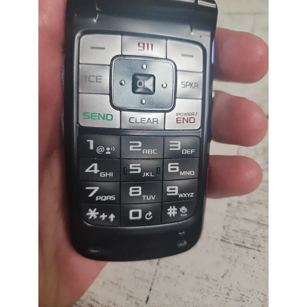Vintage Samsung Knack Flip Phone Verizon Cell SCH-U310 w/ Charging Base & Cord